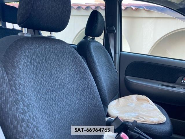 Toyota SIENTA 2012-06 7799908-6