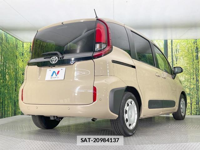 Toyota SIENTA 2023-01 7800614-17