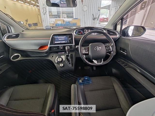 Toyota SIENTA 2018-02 7801454-2