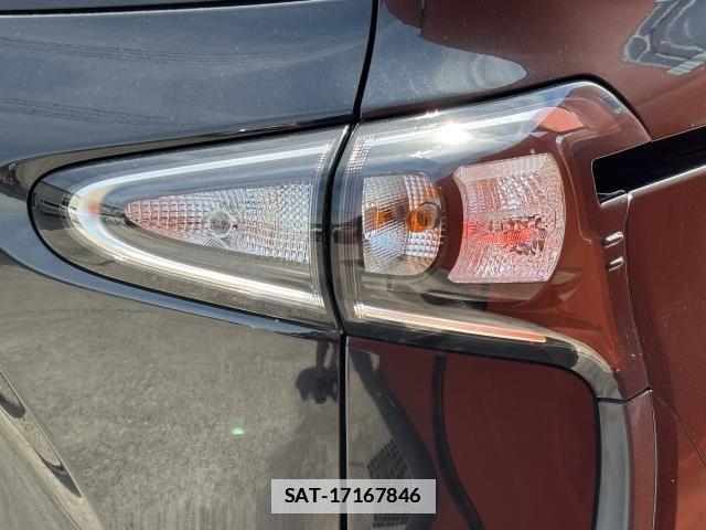 Toyota SIENTA 2021-02 7801836-16