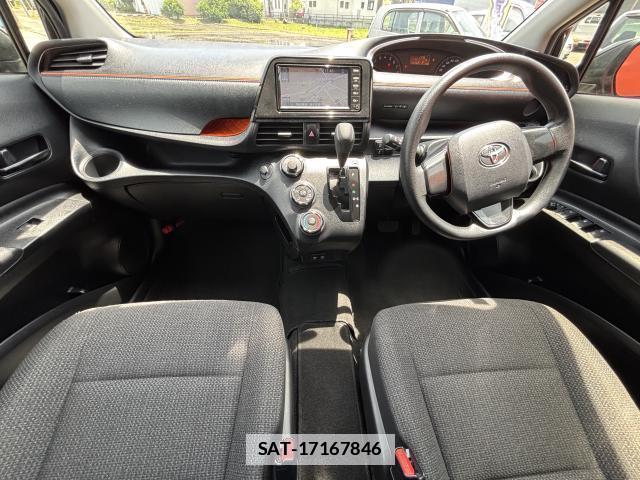 Toyota SIENTA 2021-02 7801836-2