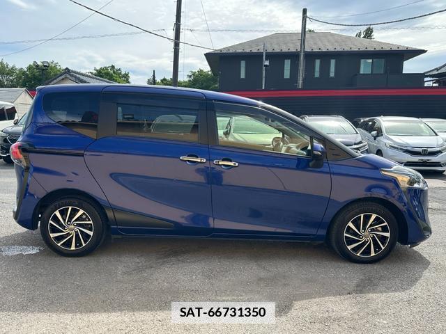 Toyota SIENTA 2020-11 7802252-17