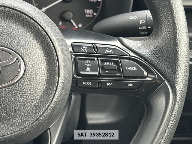 Toyota SIENTA 2023-07 7802814-16