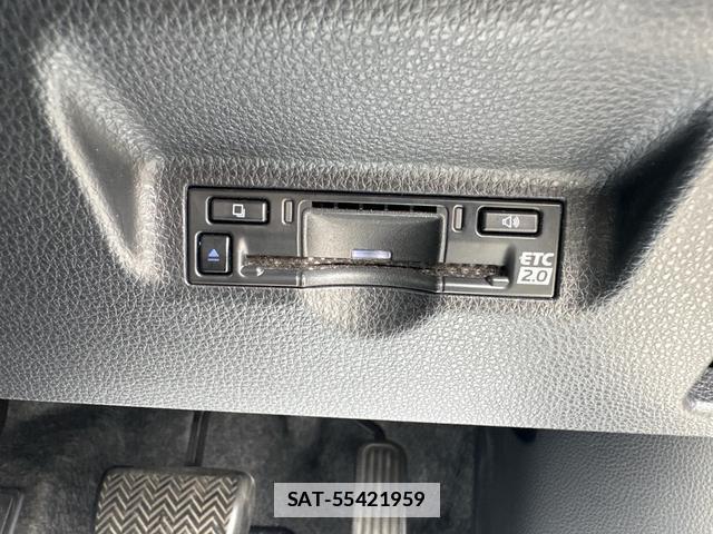 Toyota SIENTA 2023-07 7802818-5