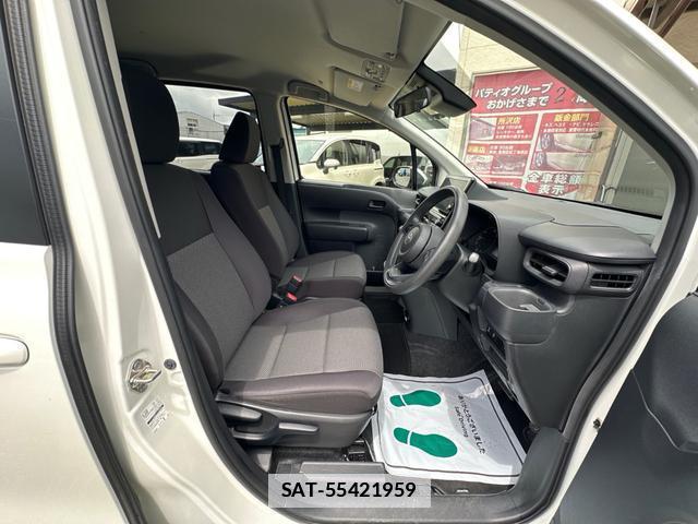 Toyota SIENTA 2023-07 7802818-9