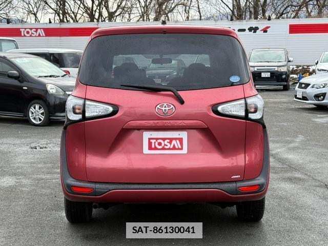 Toyota SIENTA 2017-10 7803180-1