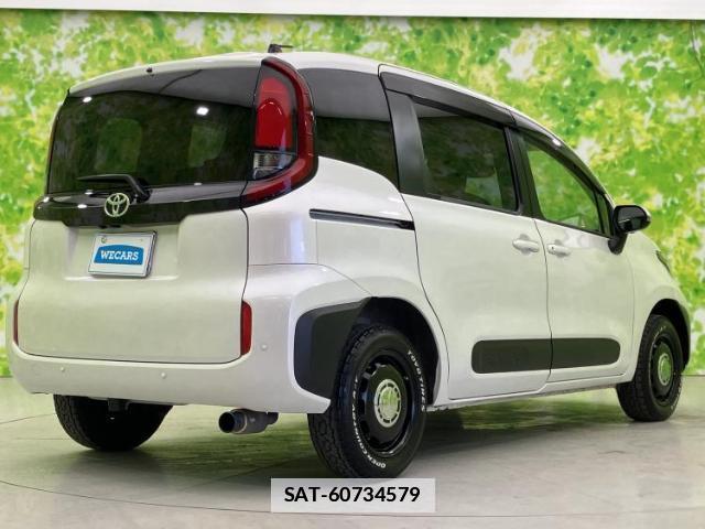 Toyota SIENTA 2023-08 7803351-2