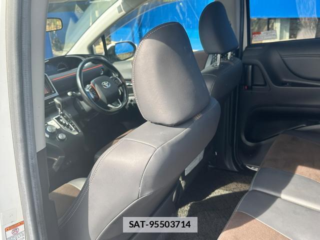 Toyota SIENTA 2018-09 7803582-14