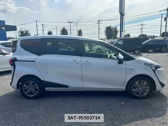 Toyota SIENTA 2018-09 7803582-3