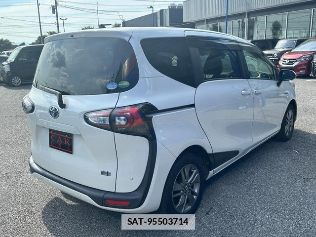 Toyota SIENTA 2018-09 7803582-4