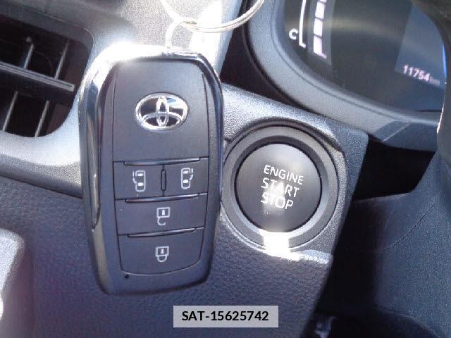 Toyota SIENTA 2025-03 7804230-6