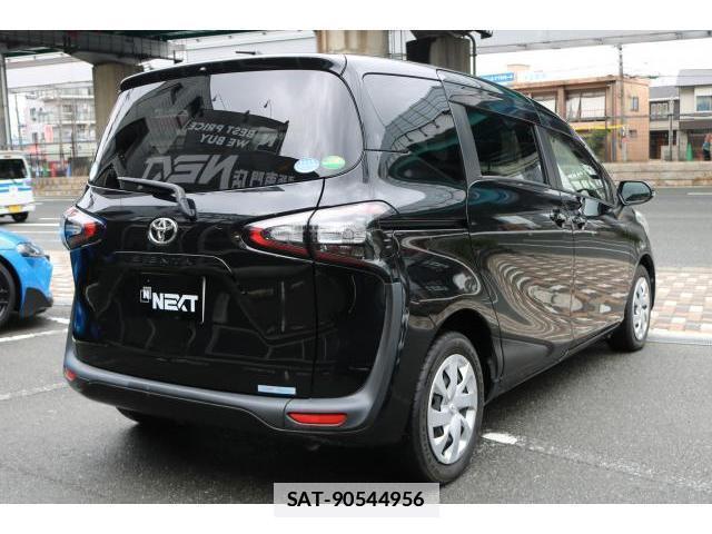 Toyota SIENTA 2018-01 7804988-1