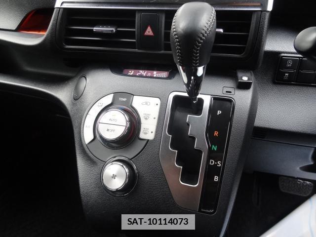 Toyota SIENTA 2017-01 7805198-17