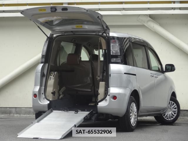 Toyota SIENTA 2011-10 7805236-0