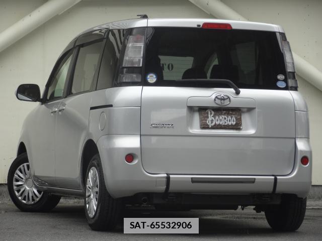 Toyota SIENTA 2011-10 7805236-10