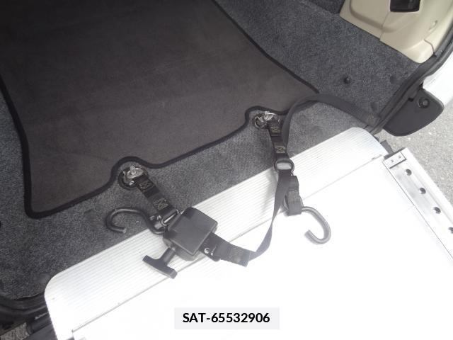 Toyota SIENTA 2011-10 7805236-13