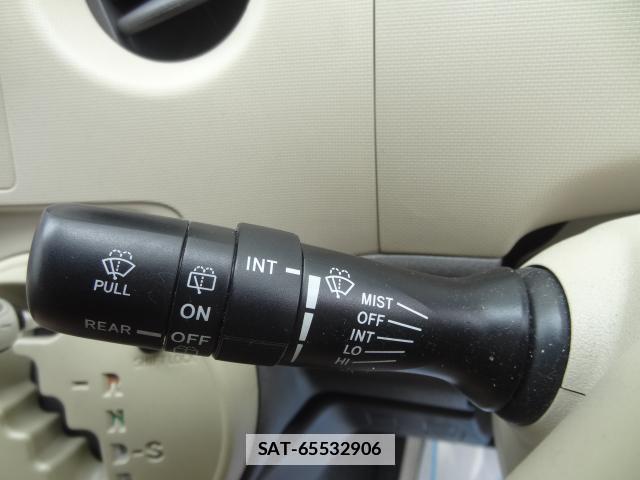 Toyota SIENTA 2011-10 7805236-16