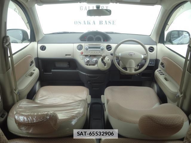 Toyota SIENTA 2011-10 7805236-2