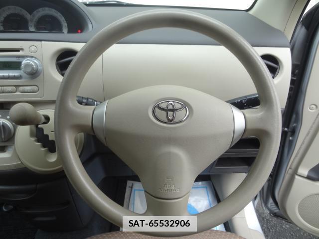 Toyota SIENTA 2011-10 7805236-5