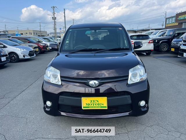 Toyota SIENTA 2014-11 7805868-1