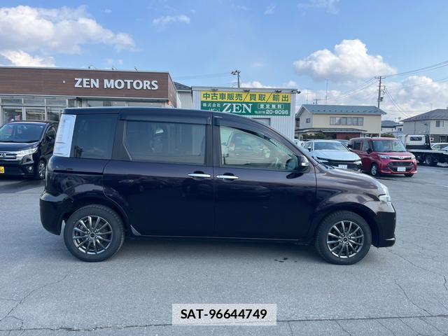 Toyota SIENTA 2014-11 7805868-5