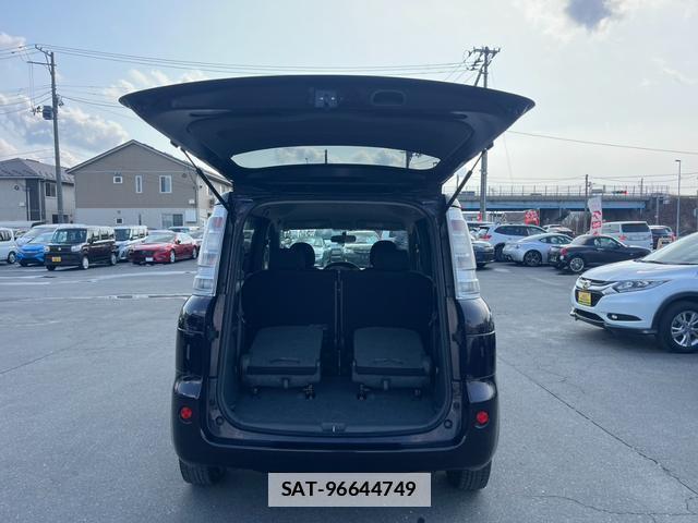 Toyota SIENTA 2014-11 7805868-8