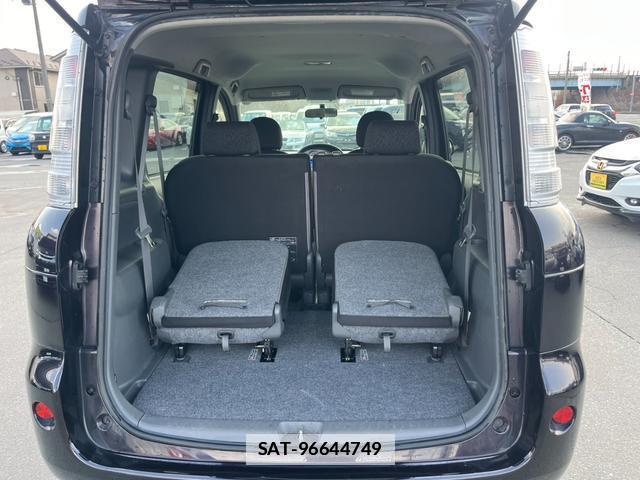 Toyota SIENTA 2014-11 7805868-9