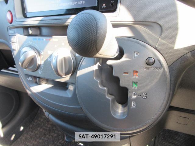 Toyota SIENTA 2011-11 7807002-10
