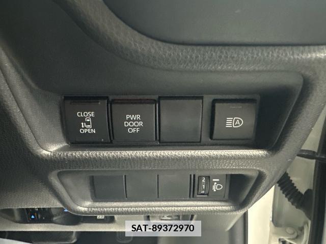 Toyota SIENTA 2023-07 7808997-6