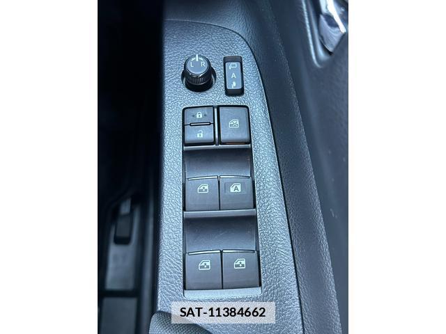 Toyota SIENTA 2019-03 7809045-12