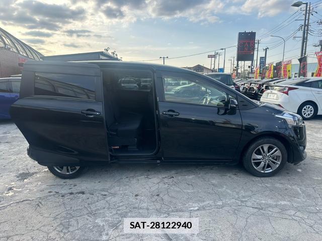 Toyota SIENTA 2016-10 7809047-16