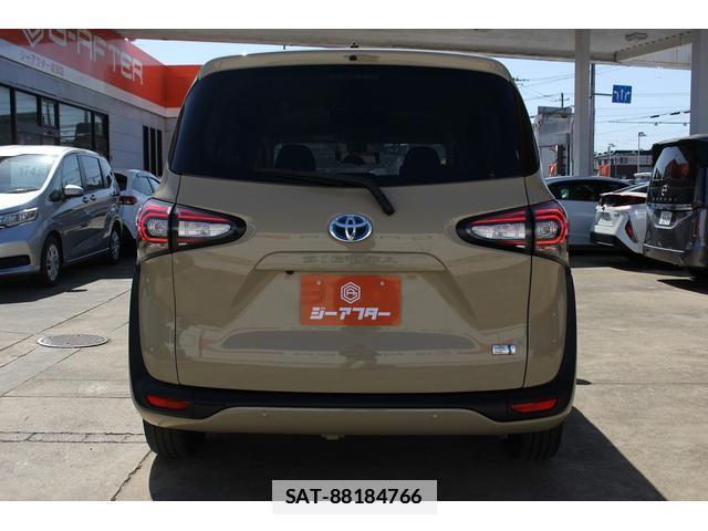 Toyota SIENTA 2019-10 7809432-12