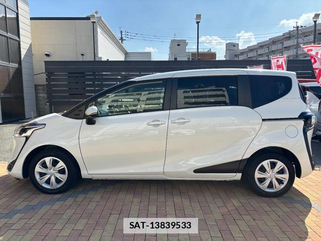 Toyota SIENTA 2020-06 7809582-9