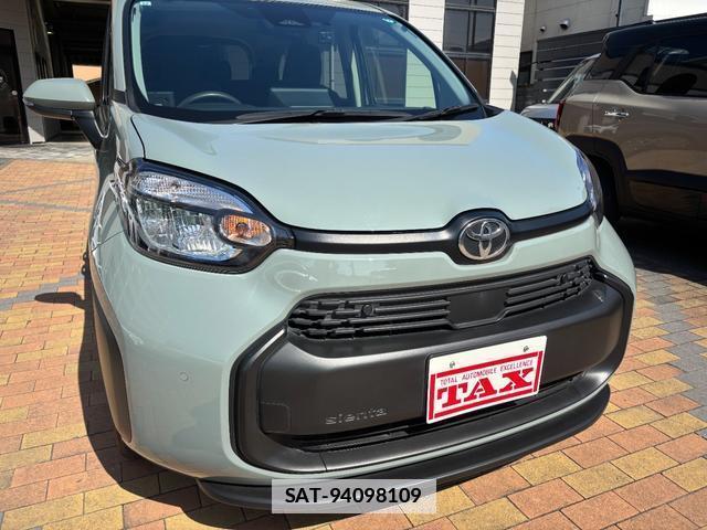 Toyota SIENTA 2022-10 7809583-11