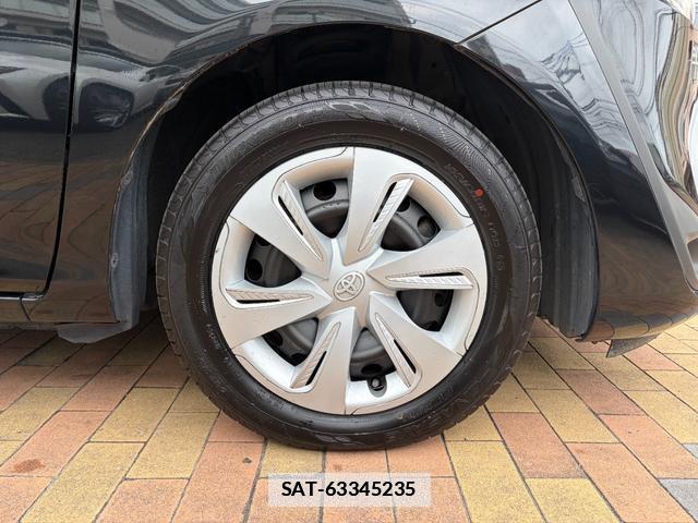 Toyota SIENTA 2018-10 7809585-2