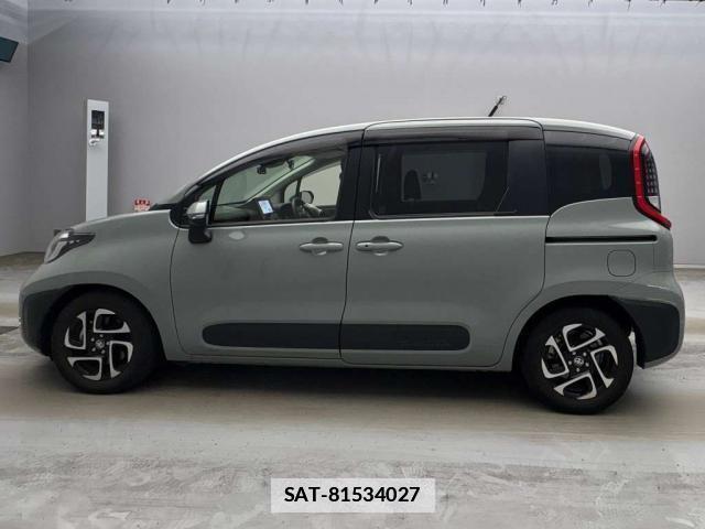 Toyota SIENTA 2022-11 7811156-3