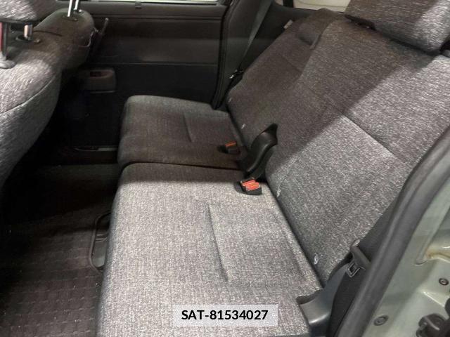 Toyota SIENTA 2022-11 7811156-6