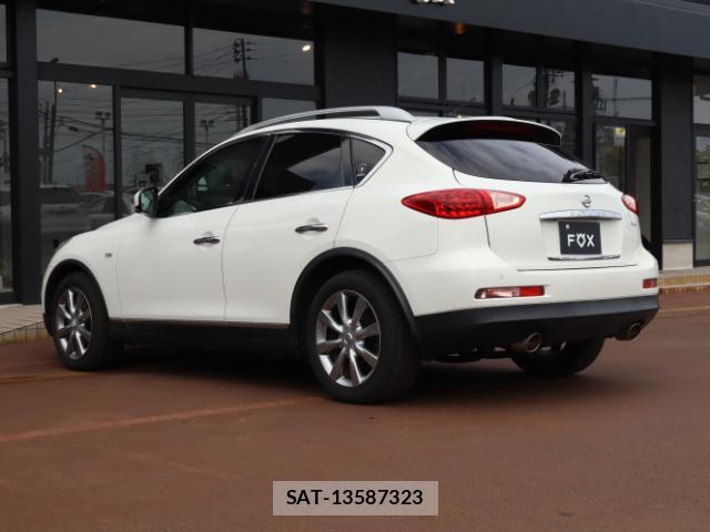 Nissan SKYLINE CROSSOVER 2012-07 7793355-10
