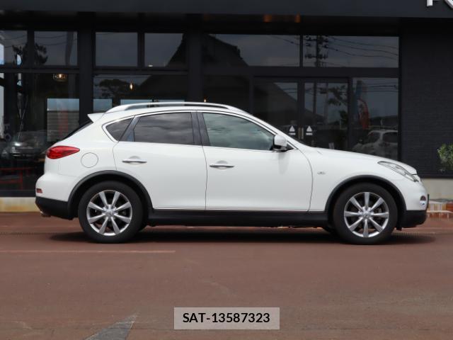 Nissan SKYLINE CROSSOVER 2012-07 7793355-12