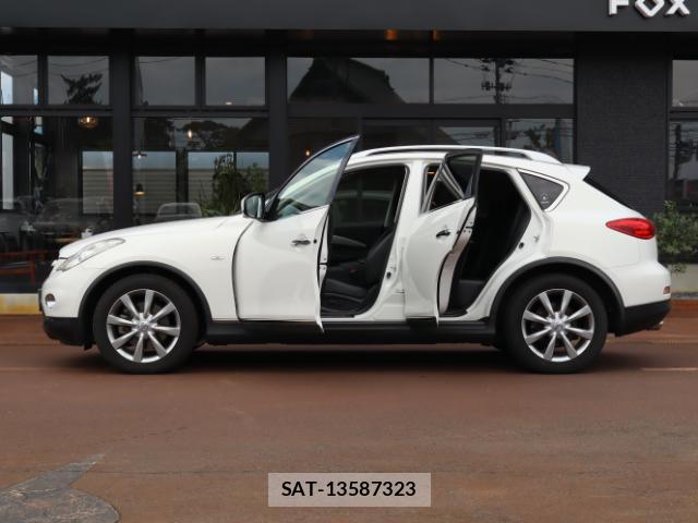 Nissan SKYLINE CROSSOVER 2012-07 7793355-15