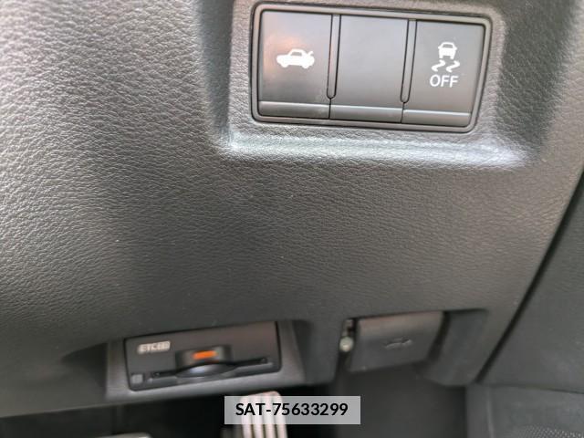 Nissan SKYLINE 2019-10 7797407-16