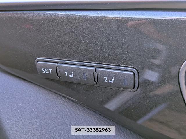 Nissan SKYLINE 2015-09 7803117-11