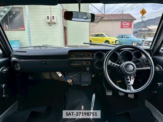Nissan SKYLINE 1971 7803862-10