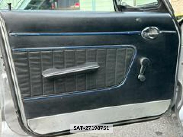 Nissan SKYLINE 1971 7803862-18