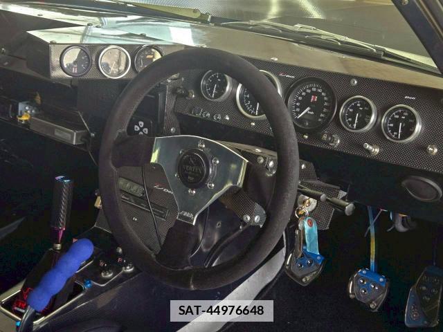 Nissan SKYLINE 1971-11 7803867-4