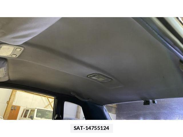 Nissan SKYLINE 1992-09 7805325-16