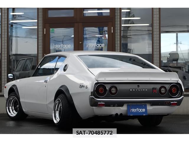 Nissan SKYLINE 1976-11 7808205-6
