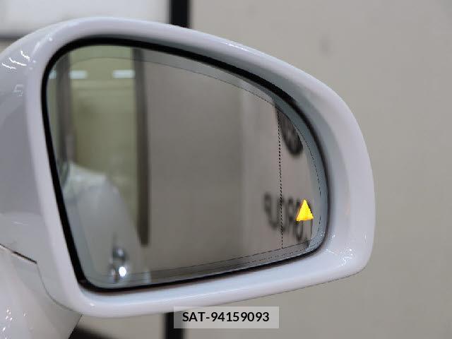 Mercedes Benz SLC 2016-06 7799582-9