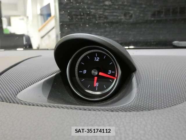 Mercedes Benz SLC 2016-07 7806122-13