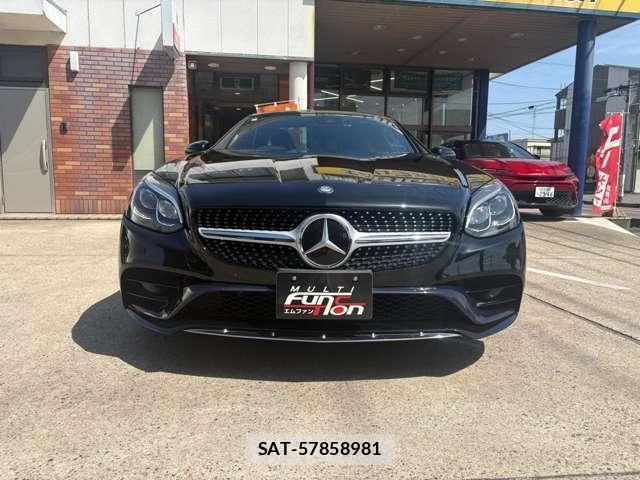 Mercedes Benz SLC 2017-04 7809662-9